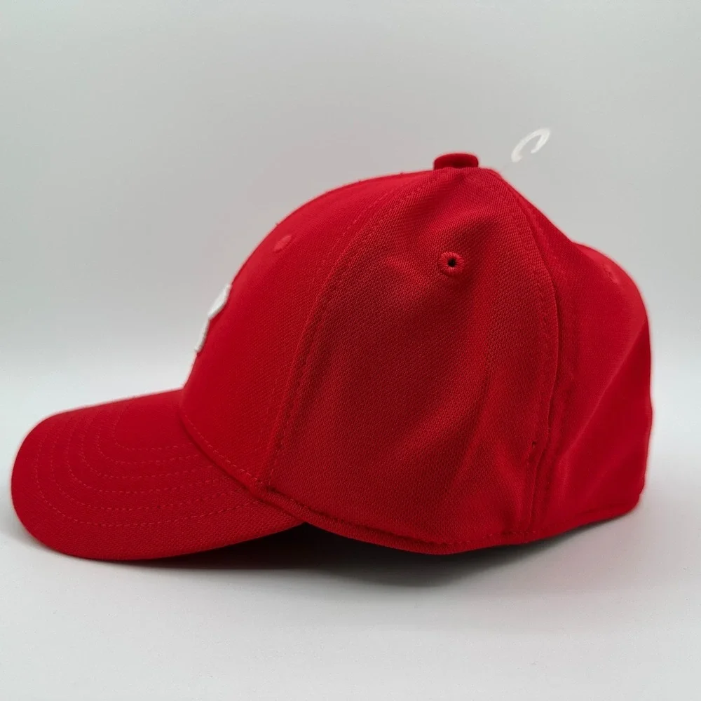Under Armour Boys' UA Blitzing 3.0 Cap Kids S/M Red Stretch Fit Youth Hat NEW‎